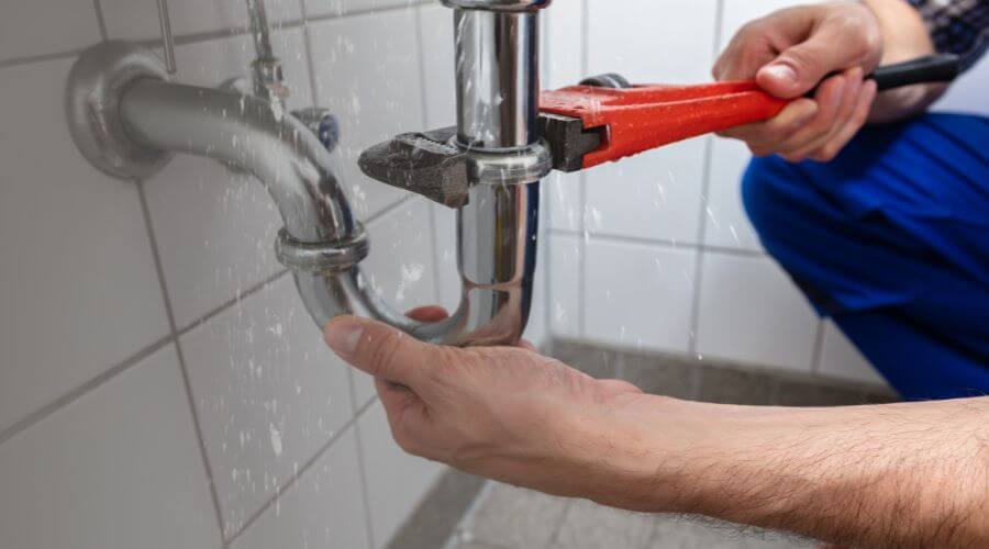 Local annual plumbing maintenance in Anamosa, IA